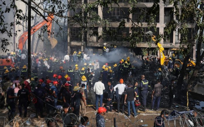 Danh tính hành khách sống sót trong vụ rơi máy bay chở 242 người ở Ấn Độ