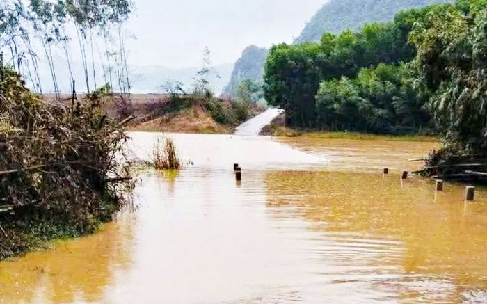 Đi soi ếch, 2 chị em ở Quảng Bình bị nước lũ cuốn mất tích