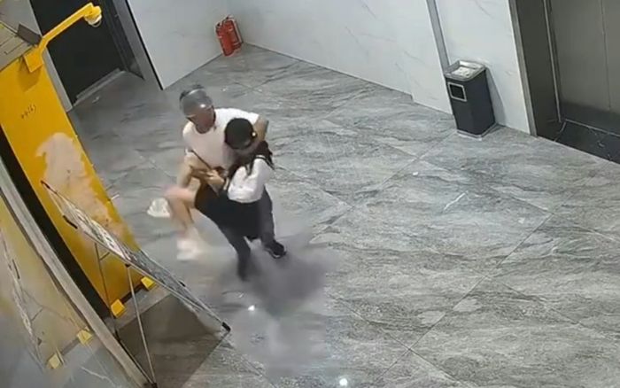 Người đàn ông táo tợn bắt cóc bé gái tại thang máy chung cư, bị bắt giữ ngay sau đó