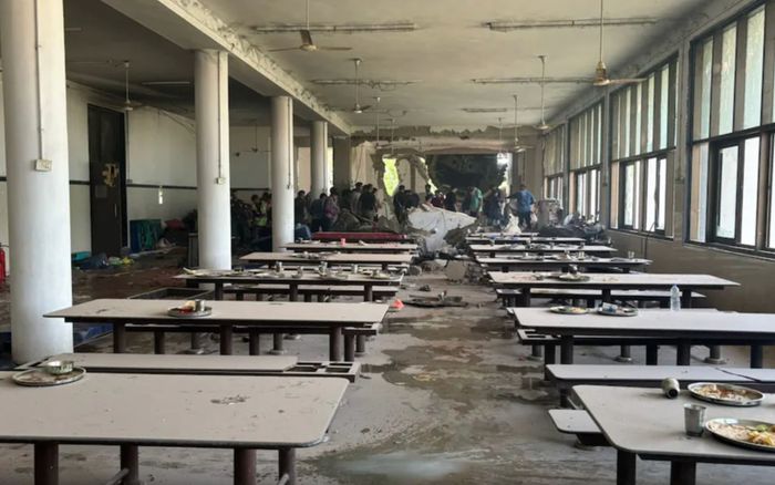 Khoảnh khắc cuối tại phòng ăn của sinh viên y khoa ngay trước thảm kịch máy bay rơi ở Ấn Độ