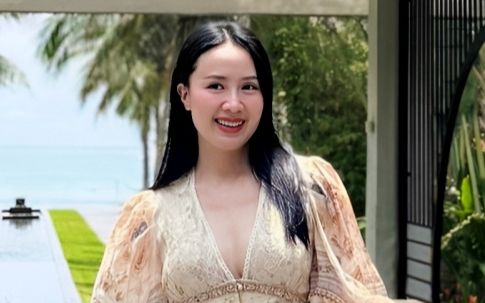 Nhan sắc của Hồng Diễm qua ống kính của con gái cưng