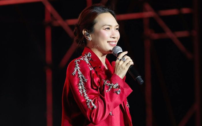 'Sứ mệnh' suốt 20 năm của ca sĩ Mỹ Tâm