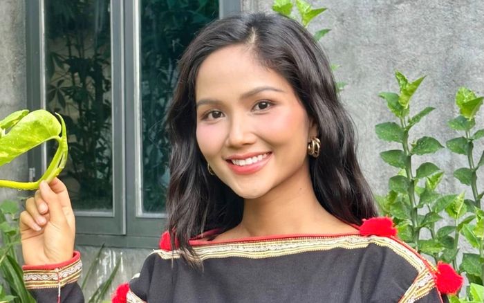 'Tài sản' tăng vọt của H'Hen Niê sau thông báo mang thai