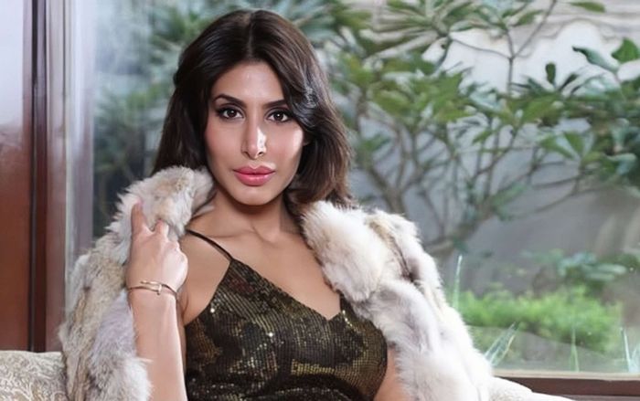 Nữ người mẫu vừa thừa kế 31 nghìn tỷ từ chồng đại gia?