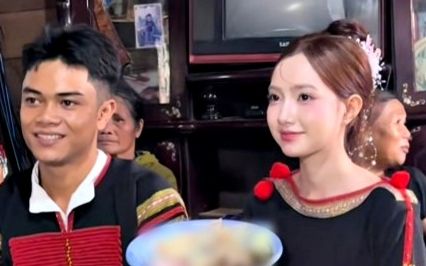 Video: Cô dâu Ê Đê 'xinh như hoa hậu' khiến cộng đồng mạng đốn tim
