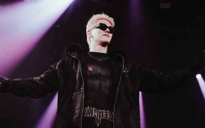 Nam ca sĩ công khai là người đồng tính trên sân khấu: 'Tôi rất tự hào'