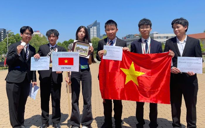 Học sinh Việt Nam đạt thành tích cao nhất từ trước đến nay tại Olympic Vật lý châu Âu