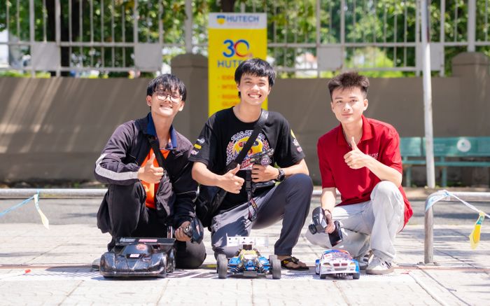 Kỹ thuật đỉnh cao - Ý tưởng táo bạo: Loạt sản phẩm của sinh viên HUTECH gây sốt