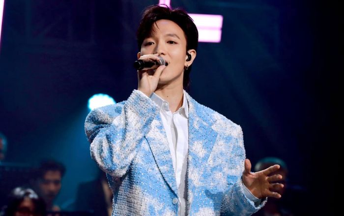 Ca sĩ Hoàng Dũng gây tranh cãi