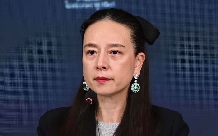 Biến căng cho Madam Pang