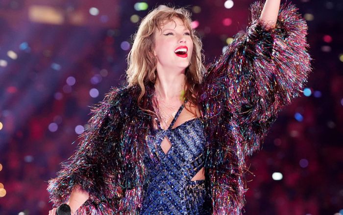 Taylor Swift bị 'cuốn' vào cuộc truy quét thuế
