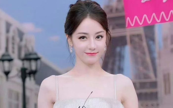 Kết cục của người đàn ông tung tin Địch Lệ Nhiệt Ba hẹn hò Lộc Hàm