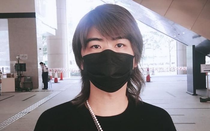 Nam ca sĩ nổi tiếng bị bắt ngay tại chỗ