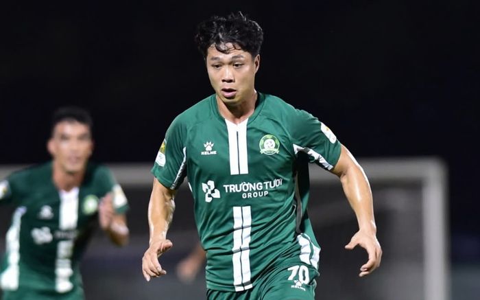 Đáng khen cho Công Phượng