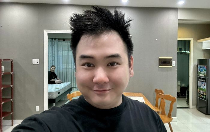 Danh tính cô gái bị bắt gặp thân thiết với chồng cũ Xoài Non