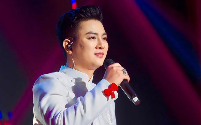 Hàng xóm tiết lộ hình ảnh của Hoài Lâm