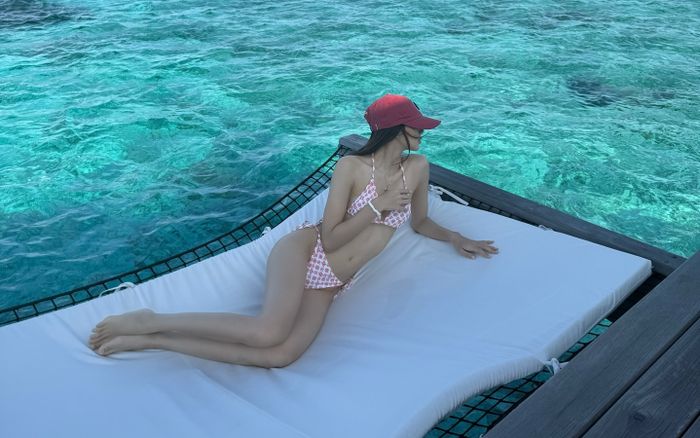 Rộ tin nữ ca sĩ hàng đầu showbiz đã bí mật kết hôn với tỷ phú đồng hồ