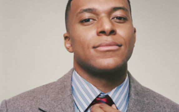 Hợp đồng khủng cho Mbappé