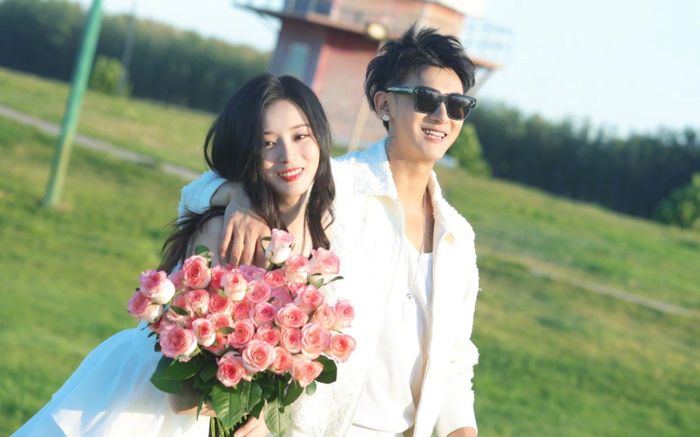 Cặp sao 'chủ tịch - nàng thơ' nói gì về tin đồn đã bí mật có con?