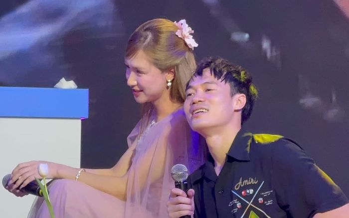 Vì sao Văn Toàn không yêu Hòa Minzy?