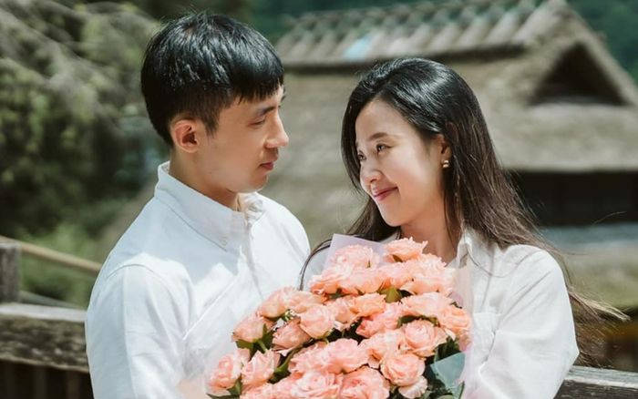 Dậy sóng với Midu và chồng thiếu gia