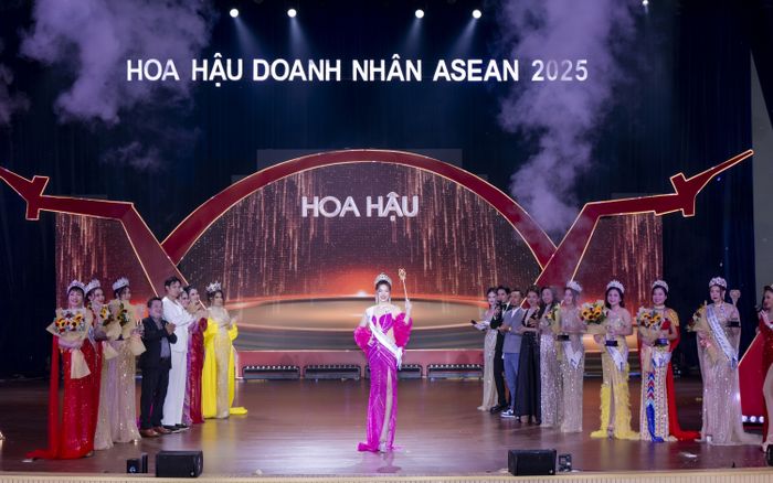Tân hoa hậu Doanh nhân Asean 2025 lộ diện sau đêm chung kết rực rỡ tại Phan Thiết