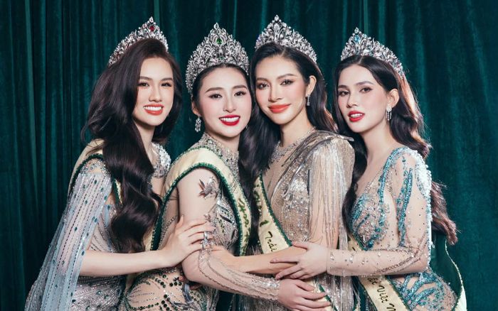 Miss Earth Vietnam 2025 dính nghi vấn dàn dựng: Thí sinh ứng xử như đọc 'phao'?