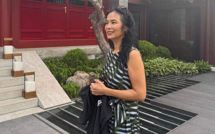 Nữ ca sĩ suýt mất mạng vì bị chồng hãm hại, dắt 3 người con lên núi ở ẩn suốt 10 năm