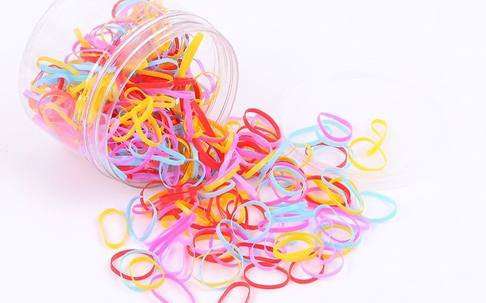 Bé gái 6 tuổi suýt thủng màng nhĩ vì sợi dây thun