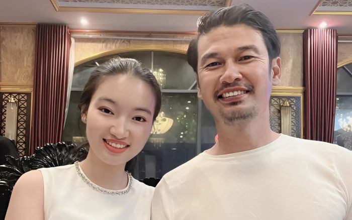 Vợ Tiết Cương đính chính chuyện 'giật chồng'