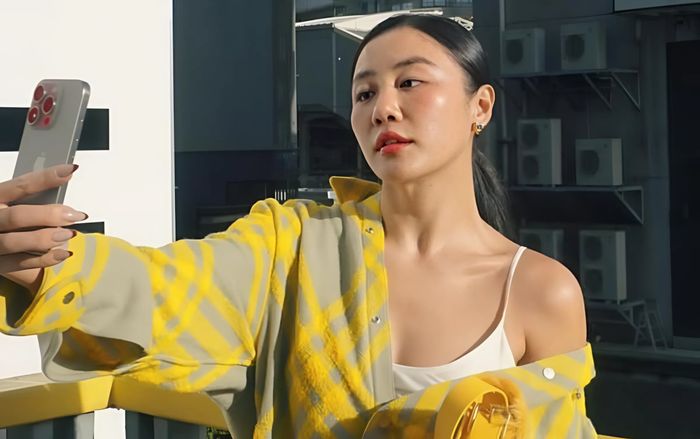 Văn Mai Hương khoe dáng nuột nà giữa lúc rộ tin hẹn hò