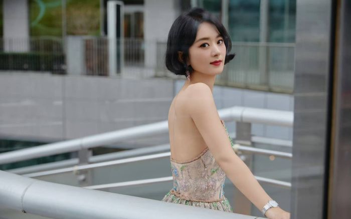Phản ứng gây chú ý của Triệu Lệ Dĩnh giữa nghi vấn bị 'phong sát ngầm'