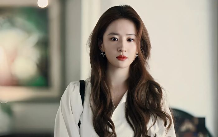 Vì sao Câu Chuyện Hoa Hồng không thể giúp Lưu Diệc Phi thắng giải?