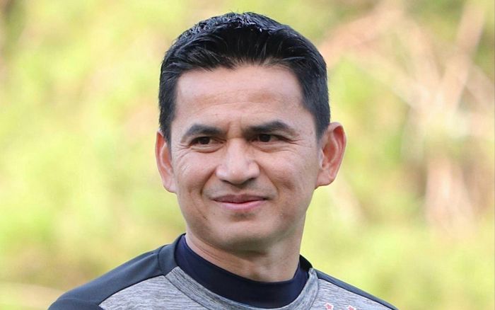 Madam Pang không trả nổi tiền để Kiatisuk tái xuất