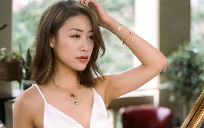 Một Á hậu đang mang thai con đầu lòng với chồng thiếu gia, nhiều người chúc mừng