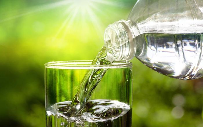 Đừng uống nước buổi sáng kiểu này nếu không muốn hại dạ dày, lão hóa nhanh