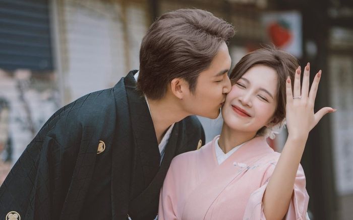 Bất ngờ phản ứng của Đình Tú khi Ngọc Huyền bị chê bai nhan sắc