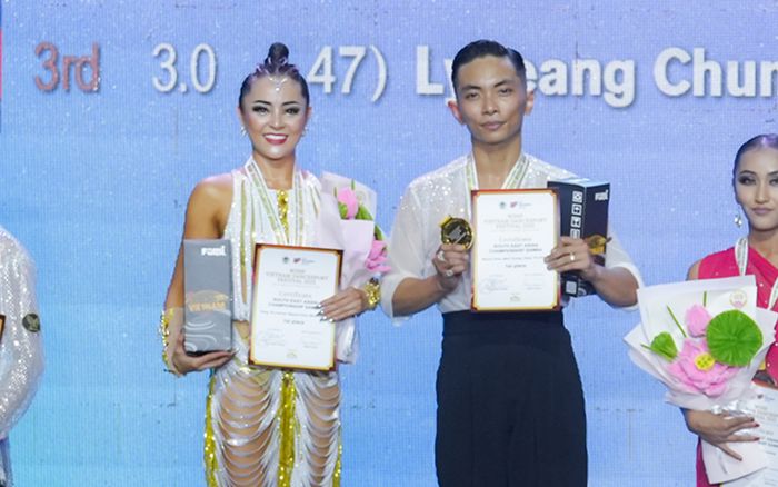 Ông xã Khánh Thi đón tin cực vui, nhiều khán giả đồng loạt chúc mừng