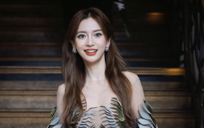 Angelababy bị chê kém sắc