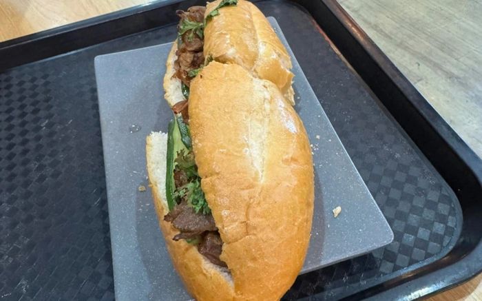 Làm rõ vụ ổ bánh mì 208.000 đồng tại sân bay Nội Bài