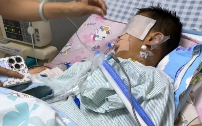 Bé trai 3 tuổi chết não sau 10 ngày mổ amidan