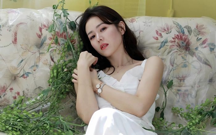 'Quốc bảo nhan sắc' Son Ye Jin gây sững sờ với gương mặt lạ hoắc, chuyện gì đã xảy ra?