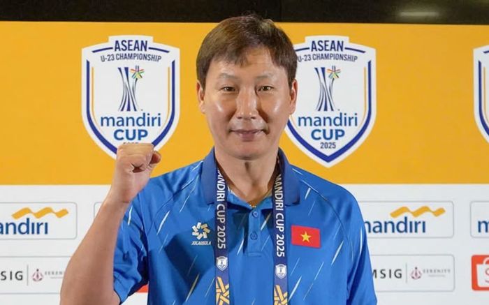HLV Kim Sang Sik bỏ qua Malaysia, quyết vô địch Đông Nam Á