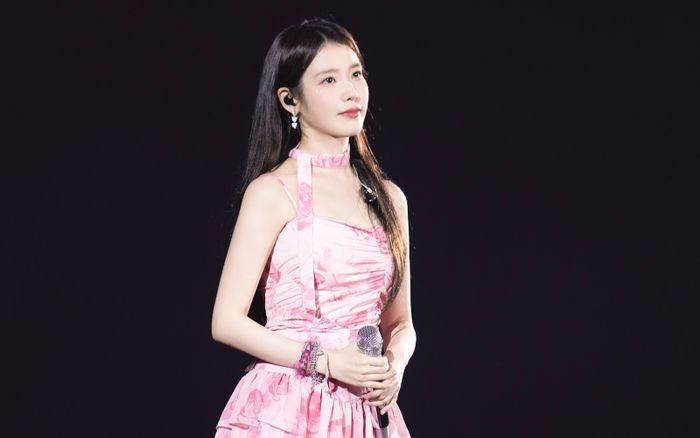 Cô gái từng bị chủ nợ siết nhà, nay trở thành nữ ca sĩ giàu có nhất nhì showbiz