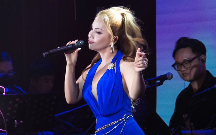 Minh Tuyết ngẫu hứng hát Bolero theo yêu cầu của khán giả, 'cái kết' ra sao?