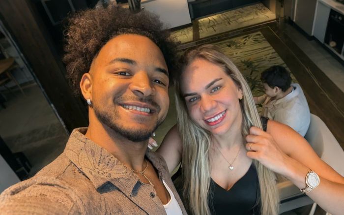 Vợ chồng Nguyễn Xuân Son mặn nồng tại Brazil