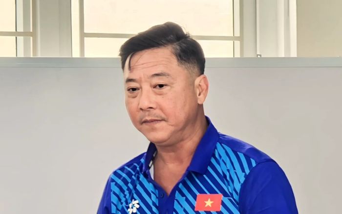 Ngày trở lại của HLV Lê Huỳnh Đức