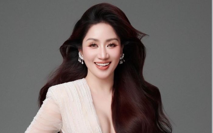 Khánh Thi thật phi thường