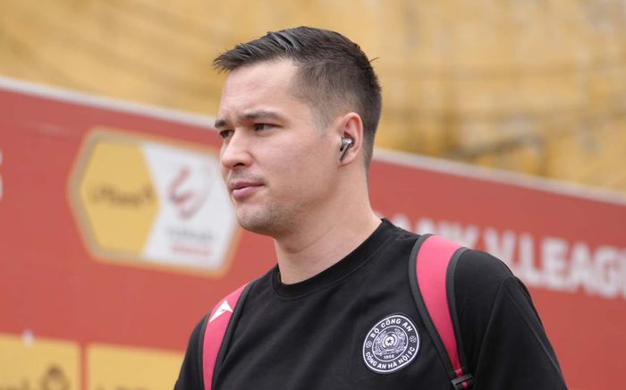 Tin buồn cho thủ môn Nguyễn Filip