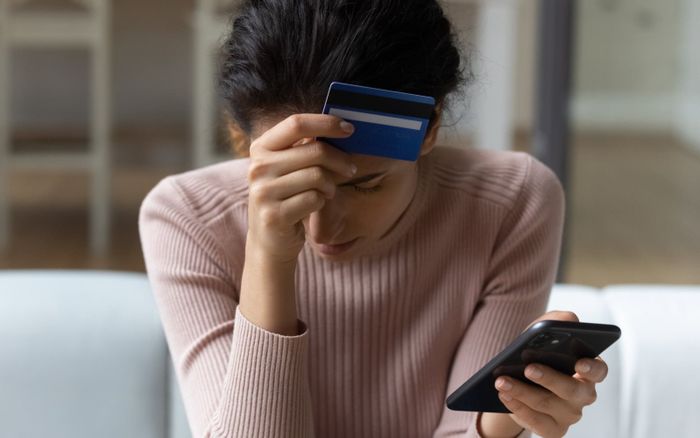 Người phụ nữ ở Hà Nội mất 2,4 tỷ đồng 'trong nháy mắt'